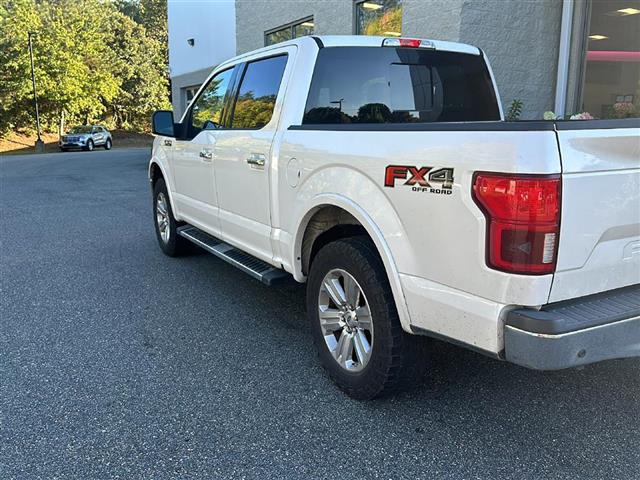 $16000 : PRE-OWNED 2018 FORD F-150 LAR image 6