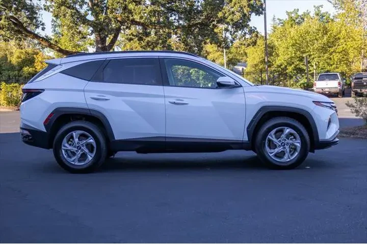 $23995 : Hyundai TUCSON 2022 AWD SEL image 6