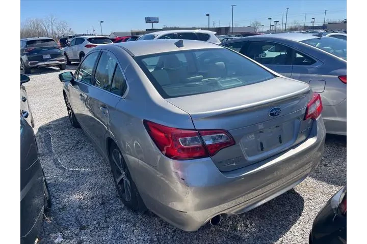 $7633 : Subaru Legacy 2016 AWD 2.5i image 6