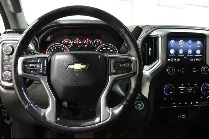 $28598 : Chevrolet Silverado 1500 201 image 8