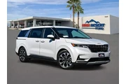 Kia Carnival 2023 EX 4dr Min en San Bernardino