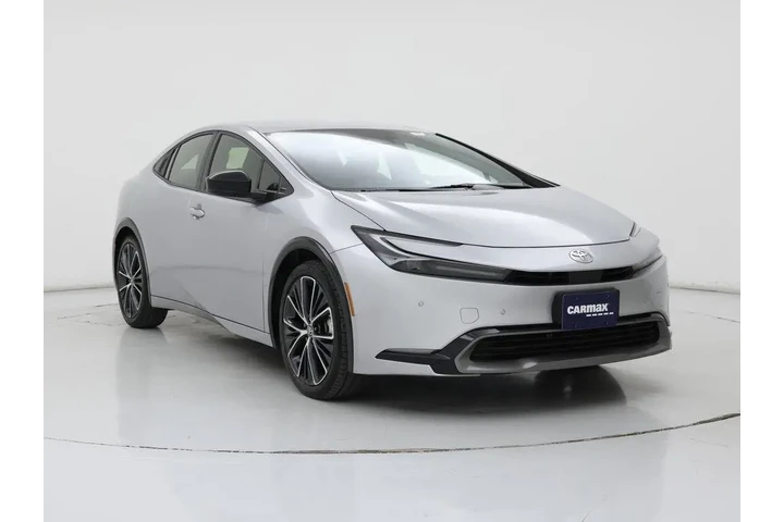 $29998 : Toyota Prius 2024 XLE 4dr Ha image 1