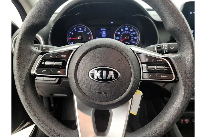 $15998 : Kia Forte 2020 LXS 4dr Sedan image 10
