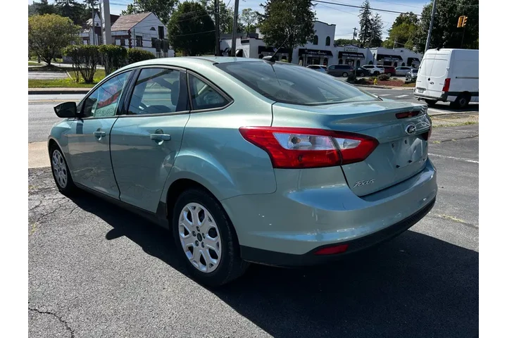 $6495 : 2012 Focus SE Sedan image 3