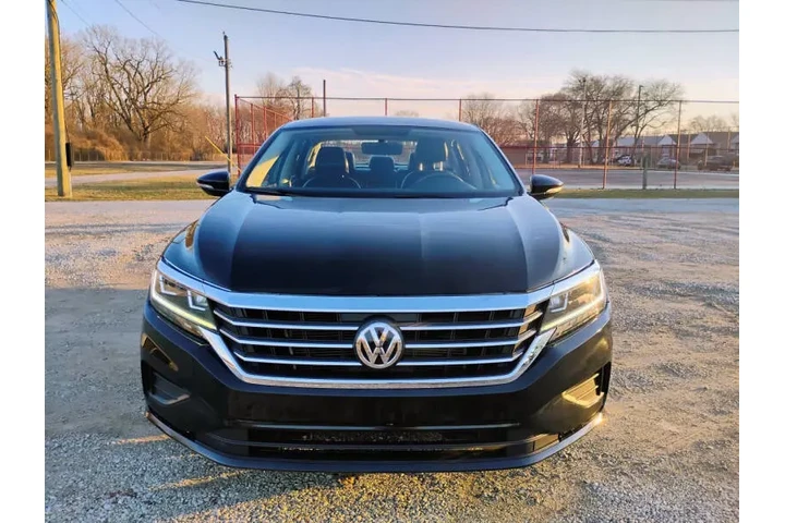 $12997 : 2020 Passat S image 8