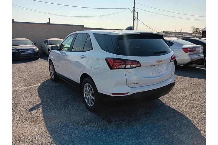 $9995 : 2023 Equinox LS image 6