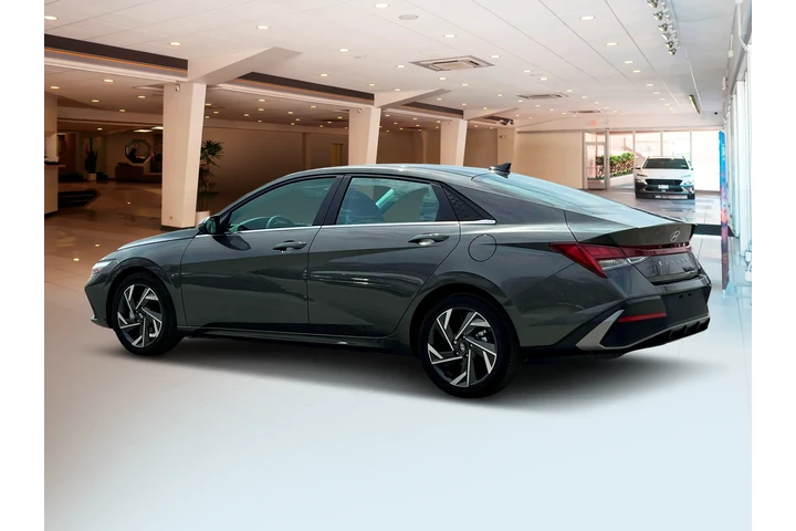 $26995 : Hyundai ELANTRA Hybrid 2025 image 4