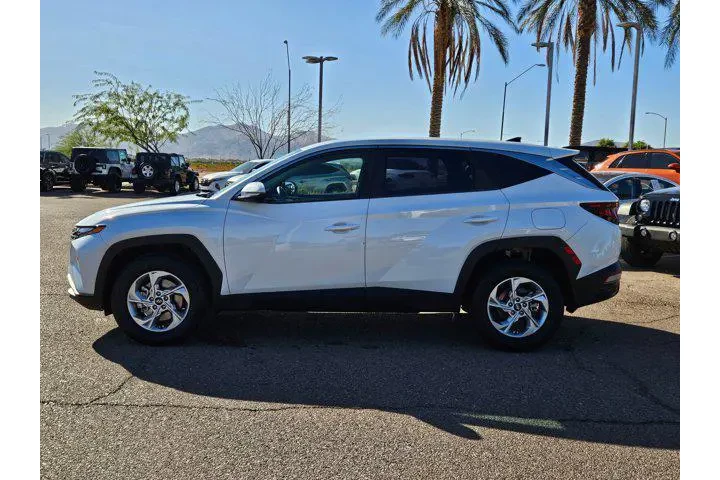 $21146 : Hyundai TUCSON 2022 AWD SE 4 image 6