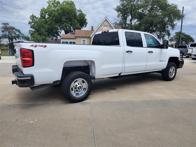 $24000 : 2018 CHEVROLET SILVERADO 2500 image 8