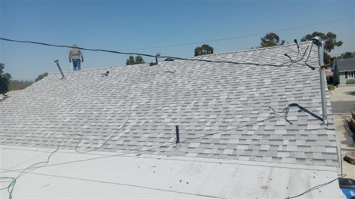 Roofing instalatión image 9