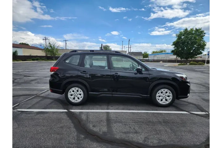 $15700 : 2019 Forester image 10