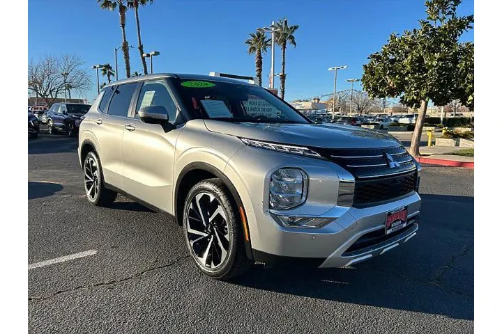 $24995 : Mitsubishi Outlander 2024 AW image 1