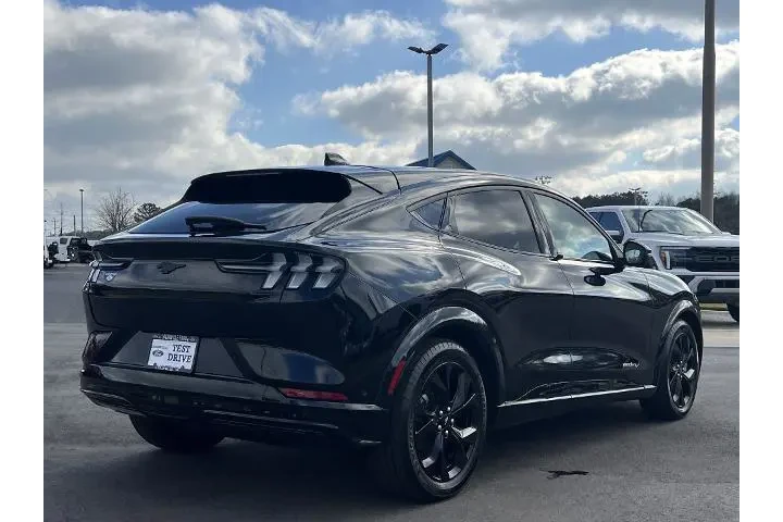 $29380 : Ford Mustang Mach-E 2023 AWD image 3