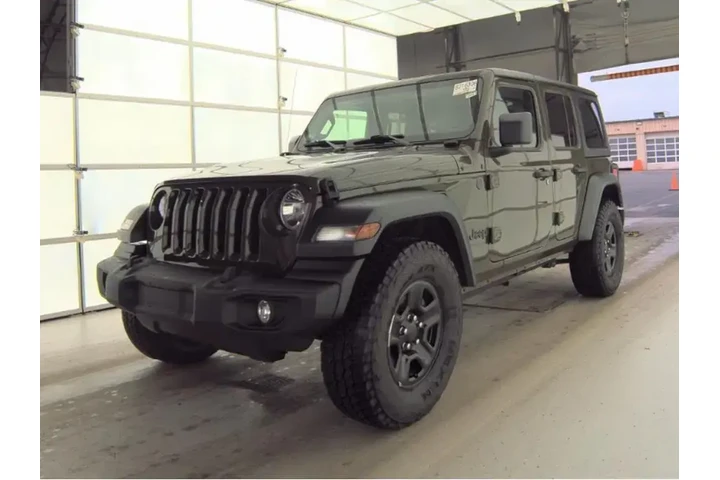 $23399 : Jeep Wrangler Unlimited 2022 image 2