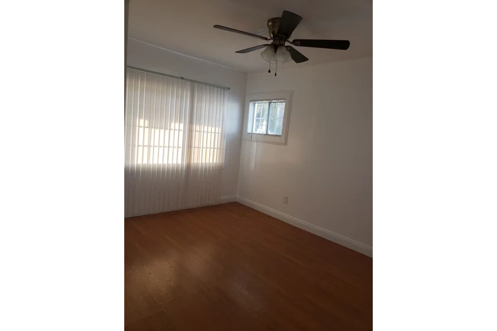 $1 : Casa 2 Rec en Montebello image 5