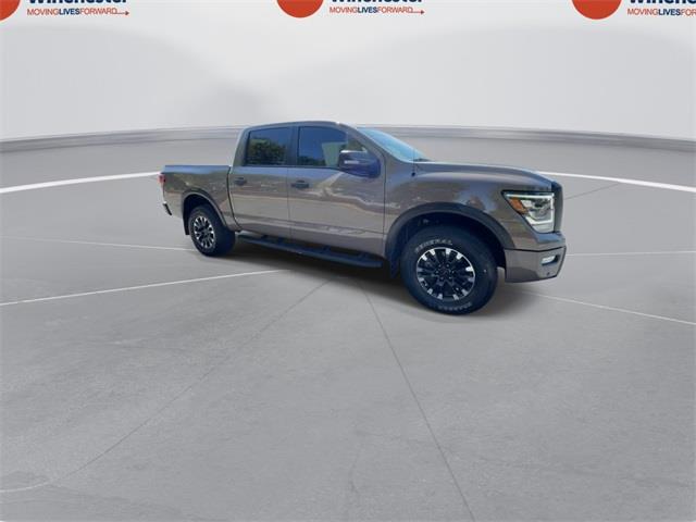 $38416 : PRE-OWNED 2020 NISSAN TITAN P image 10