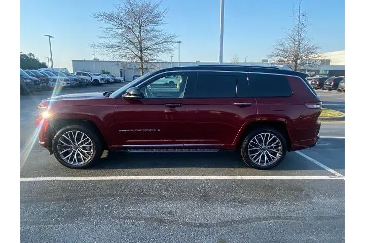 $39989 : Jeep Grand Cherokee L 2023 4 image 4