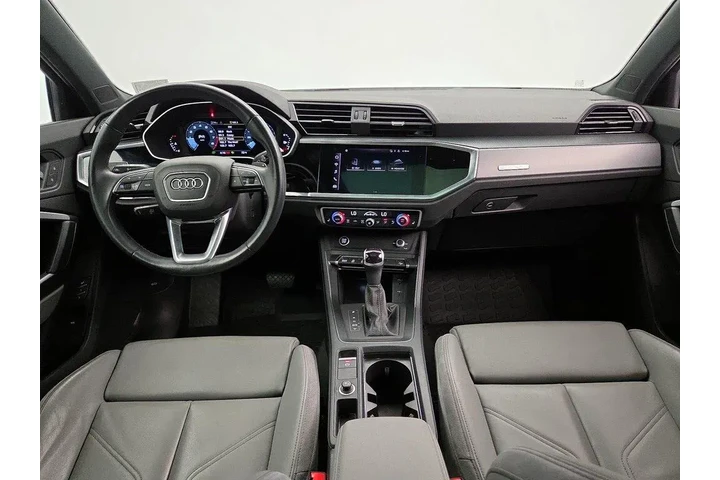 $22998 : Audi Q3 2022 AWD quattro S l image 9