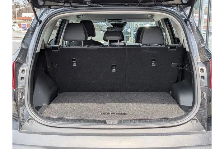 $21895 : Kia Seltos 2023 AWD S 4dr SU image 8