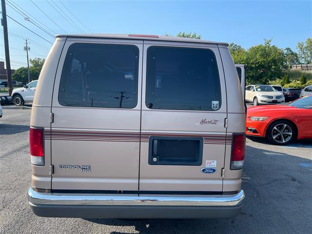 $8900 : 1996 Econoline image 7