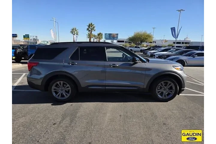 $31900 : Ford Explorer 2023 XLT 4dr S image 8