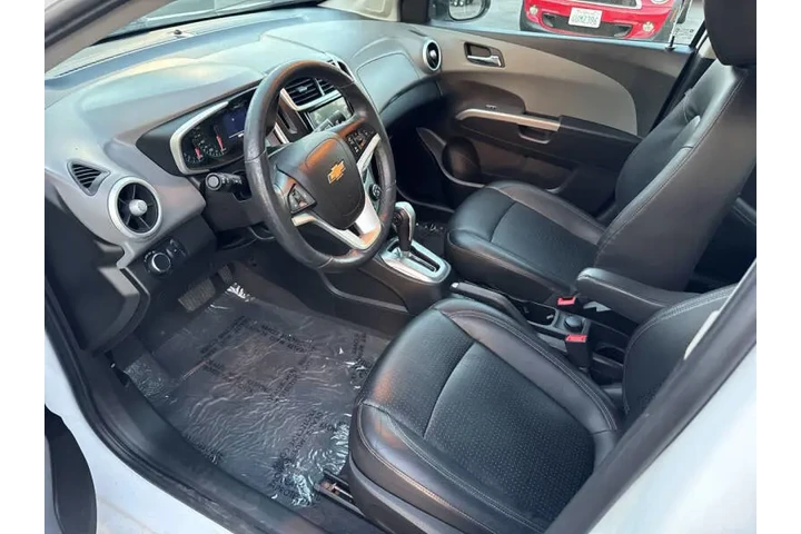 $9998 : 2018 Sonic Premier Auto image 9