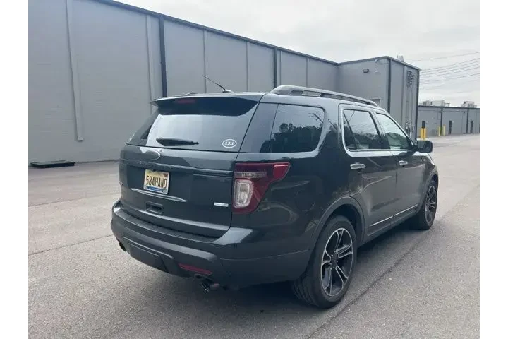 $8990 : Ford Explorer 2014 AWD Sport image 6