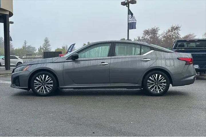 $18890 : Nissan Altima 2024 2.5 SV 4d image 7