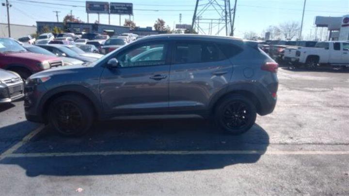 $12500 : 2016 Tucson image 3