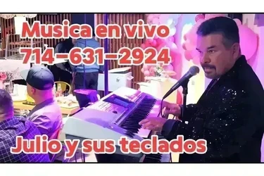 JULIO Y SUS TECLADOS $160/HORA en San Bernardino