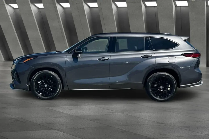 $32800 : Toyota Highlander 2023 AWD X image 8