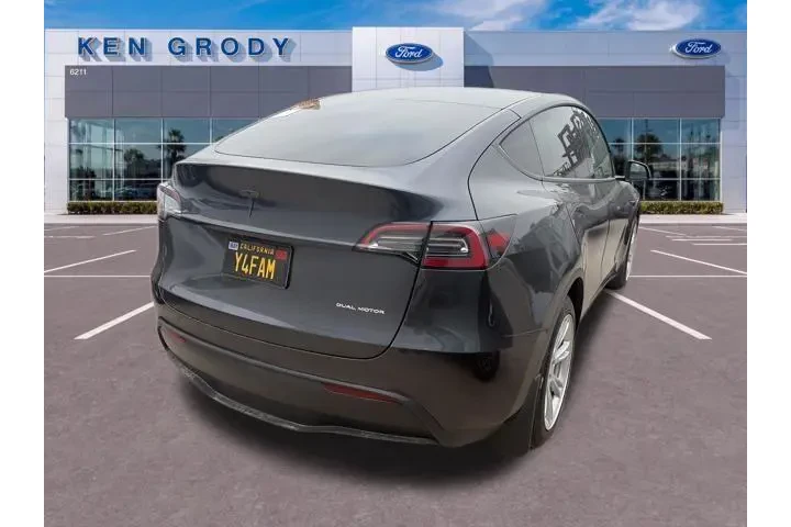 $38085 : Tesla Model Y 2024 AWD Long image 4