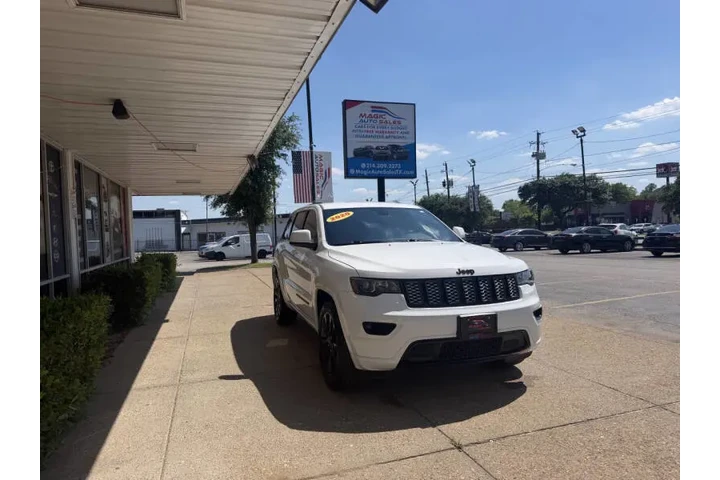 $19999 : 2020 Grand Cherokee Altitude image 3