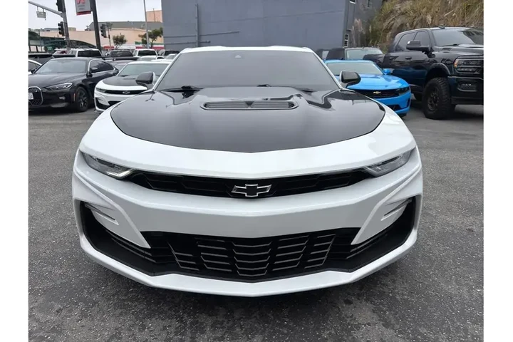 $39888 : Chevrolet Camaro 2022 SS 2dr image 2
