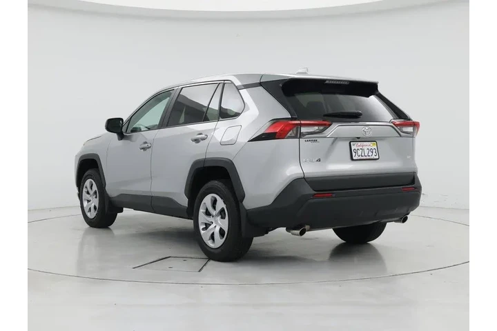 $26998 : Toyota RAV4 2022 LE 4dr SUV image 2