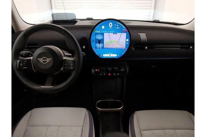 $29998 : MINI Hardtop 4 Door 2025 Coo image 9