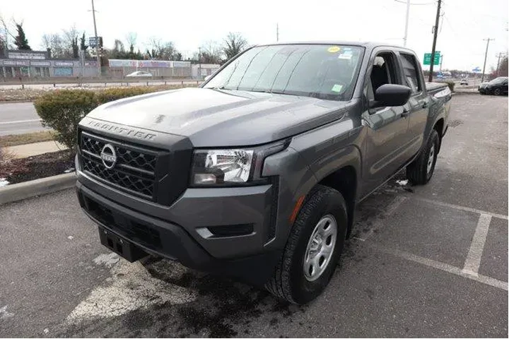 $28274 : Nissan Frontier 2024 4x4 S 4 image 8