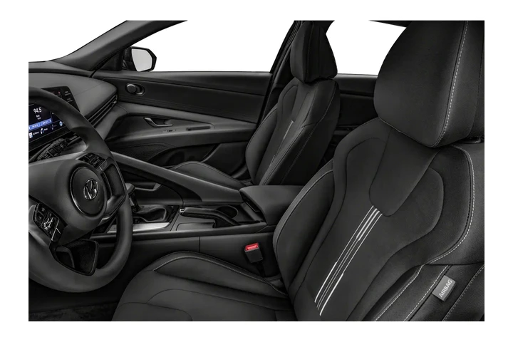 2023 Elantra SEL image 6
