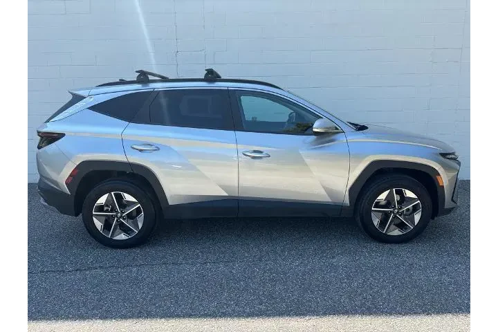 $28196 : Hyundai TUCSON 2025 AWD SEL image 3