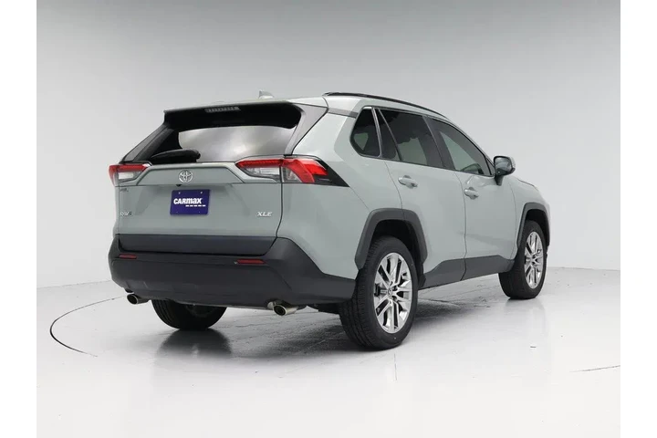 $29998 : Toyota RAV4 2020 XLE Premium image 8