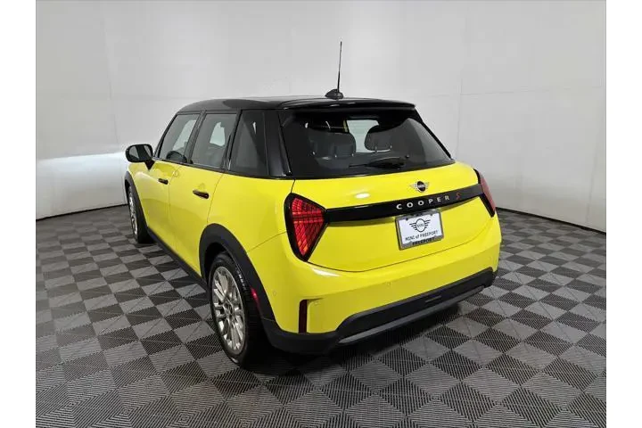 $29993 : MINI Hardtop 4 Door 2025 Coo image 5