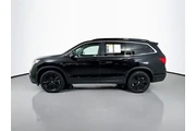 $32695 : Honda Pilot 2022 AWD SE 4dr thumbnail