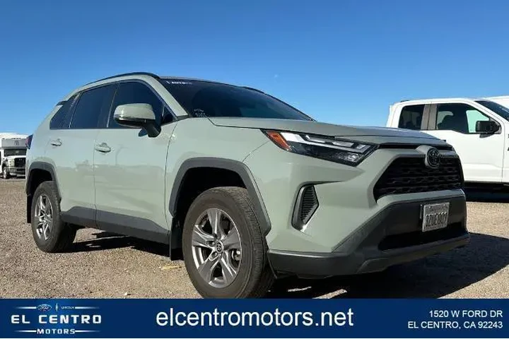 $29888 : Toyota RAV4 2022 XLE 4dr SUV image 1