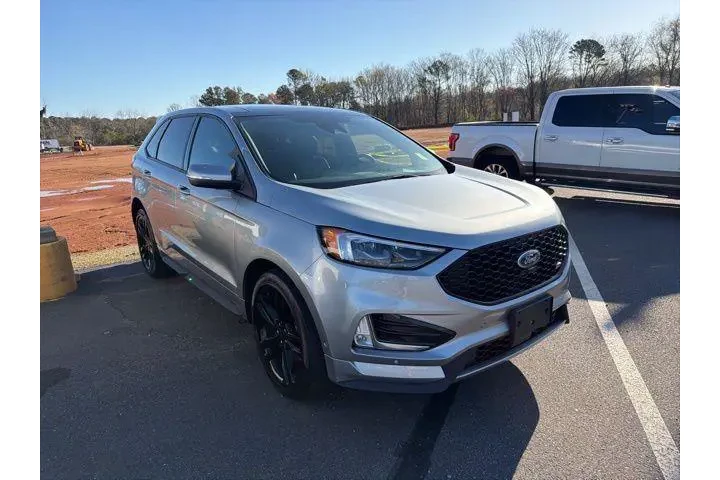 $33992 : Ford Edge 2022 AWD ST 4dr Cr image 2
