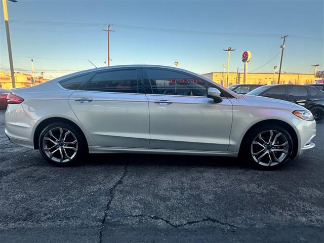 $10999 : 2017 Fusion image 6