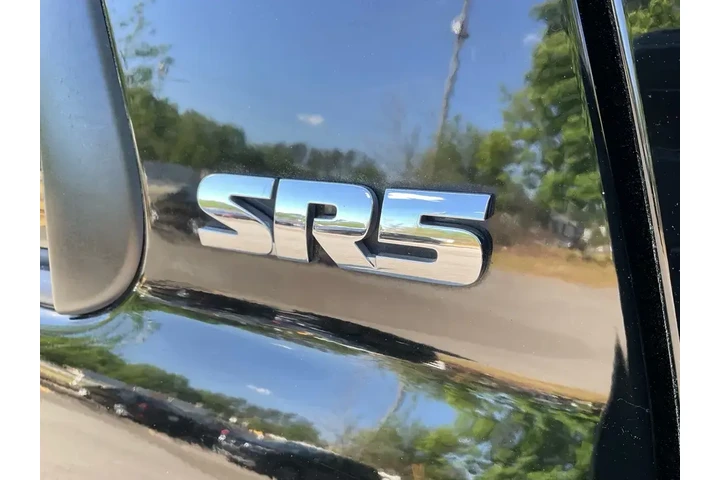 $22575 : Toyota Sequoia 2017 4x2 SR5 image 10