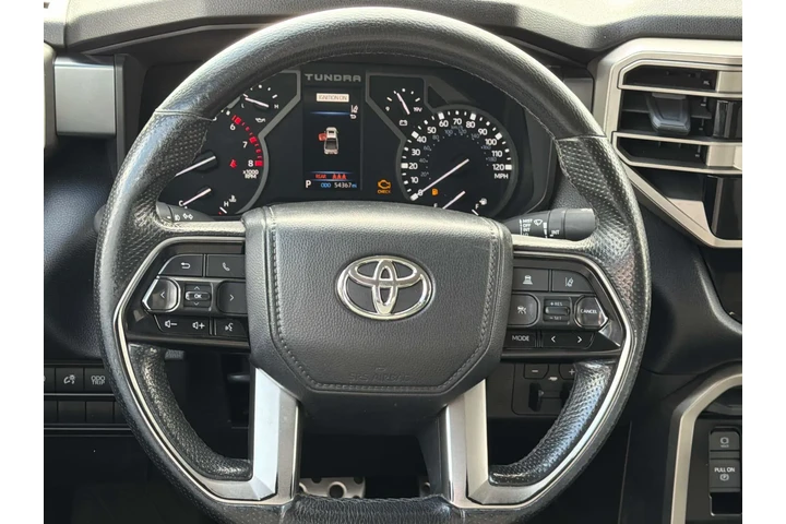 $39086 : Toyota Tundra 2023 4x4 SR5 4 image 9