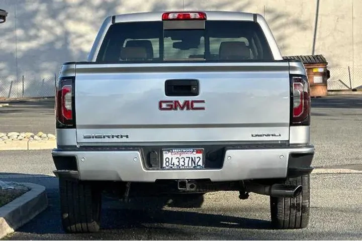 $34532 : GMC Sierra 1500 2018 4x4 Den image 8
