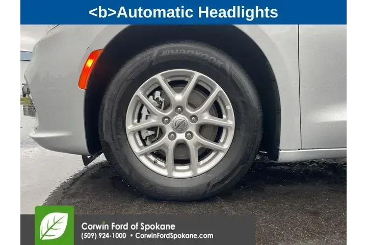 $28489 : Chrysler Pacifica 2024 Touri image 9