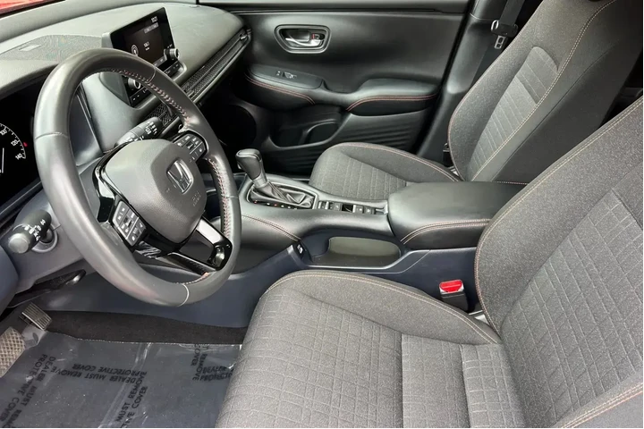 Honda HR-V 2023 Sport 4dr Cr image 9